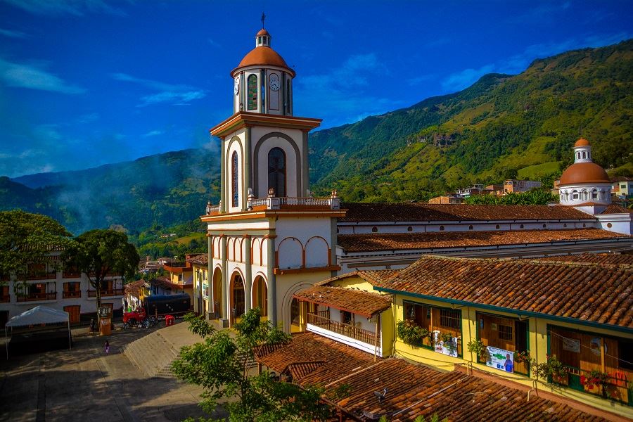 Impuestos de industria, comercio, avisos y tableros en Támesis