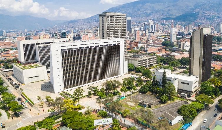 Ficha predial catastral en Medellín