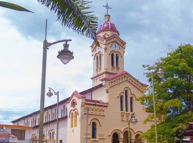 Retiro de hogar del Sisbén en Santana, Boyacá 