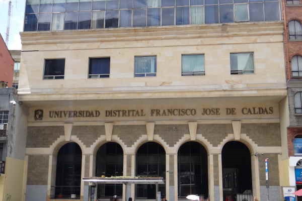Certificado de notas en Universidad Distrital Francisco José de Caldas