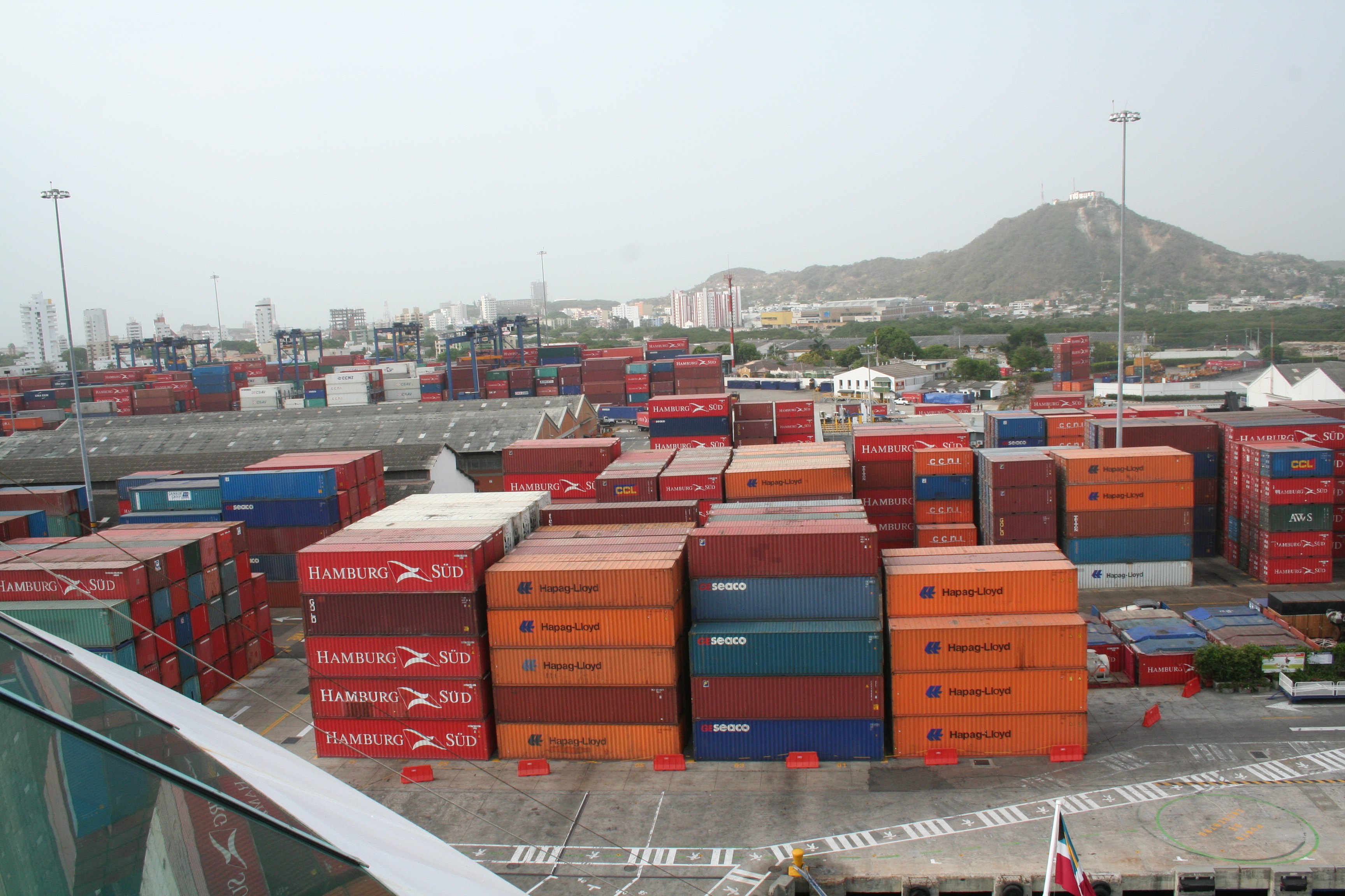 Habilitación de un depósito privado a usuarios aduaneros